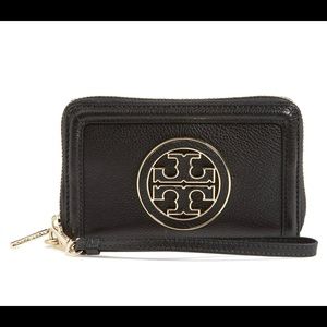 Tory Burch Amanda Smartphone Wristlet